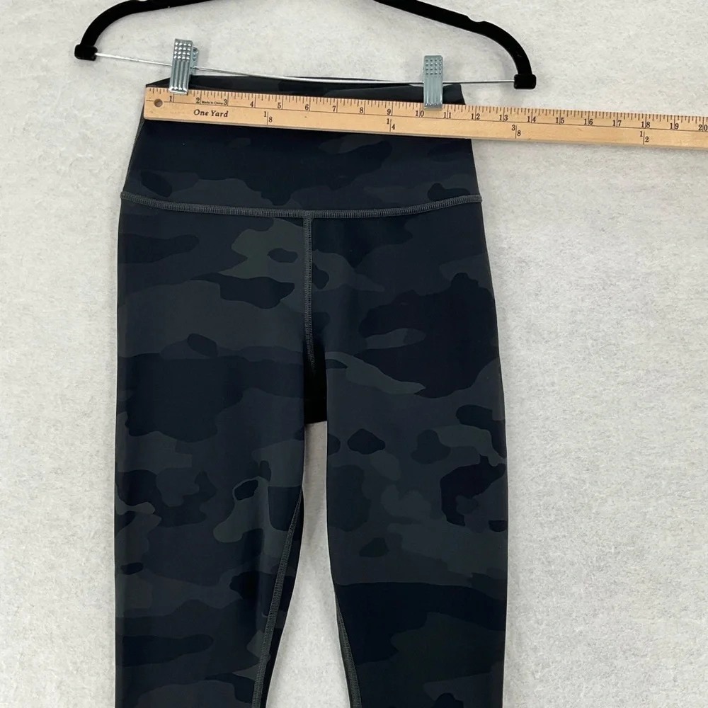 ALO Yoga color stretch